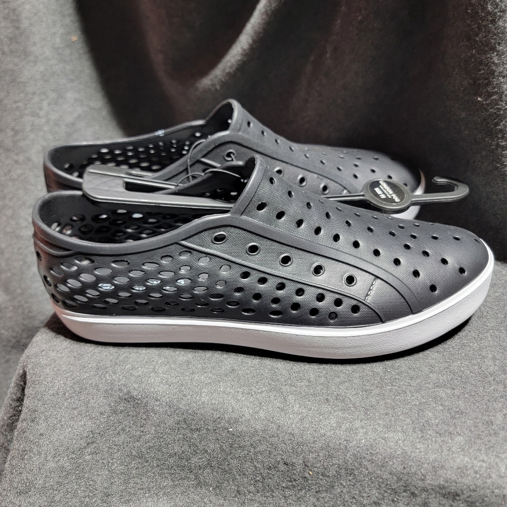 London Fog Black Perforated Men's Sneakers